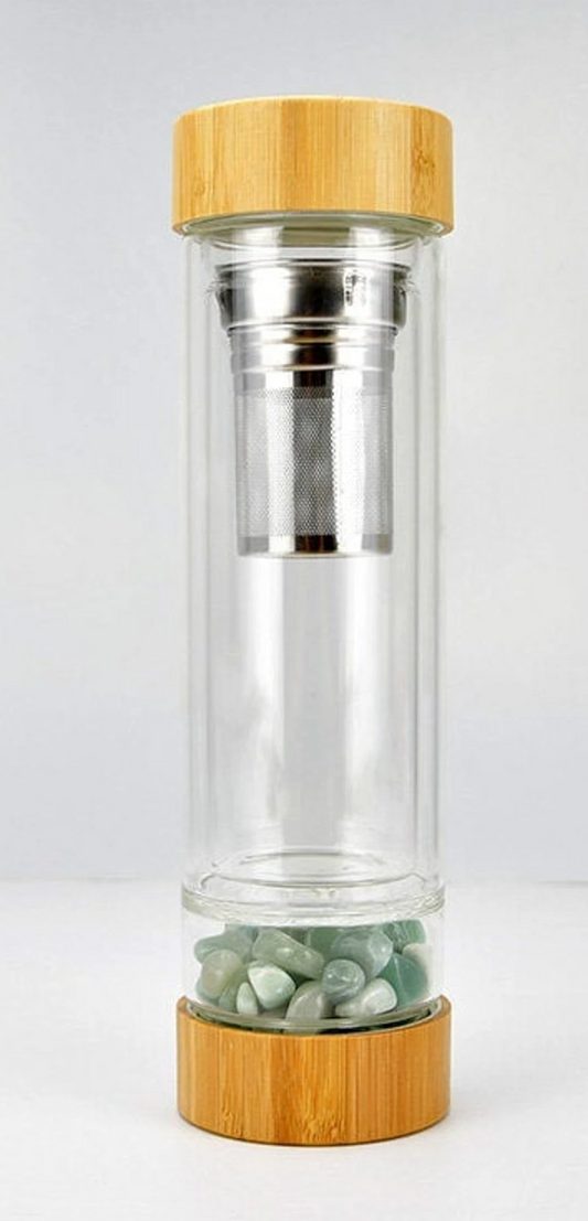 Doordrenkt roze kwartsfles